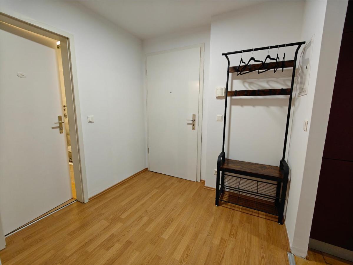 2Br Apartment, Parking, Wi-Fi, Tv In Berlin Karow Exterior foto